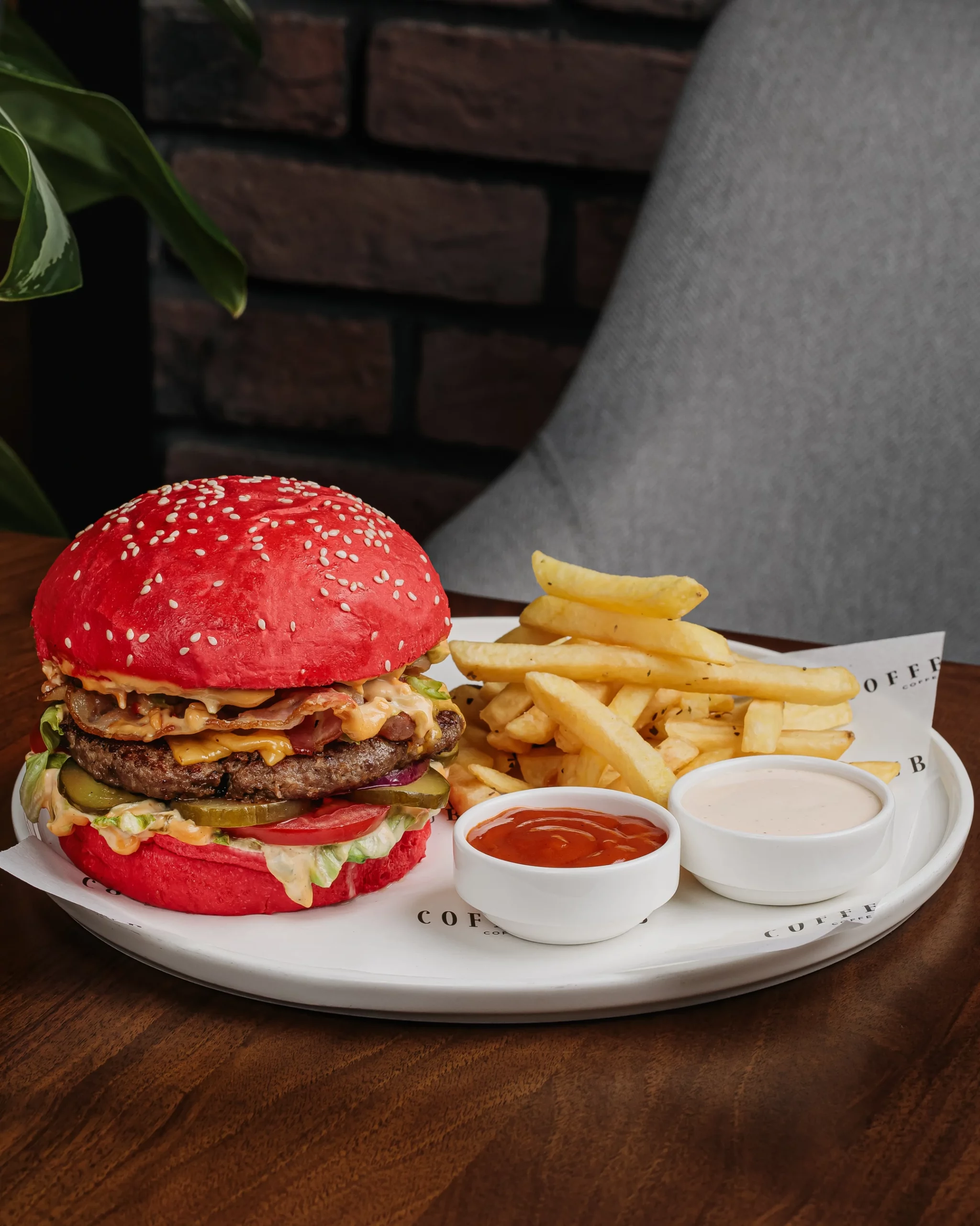 Special Coffee Hub burger  